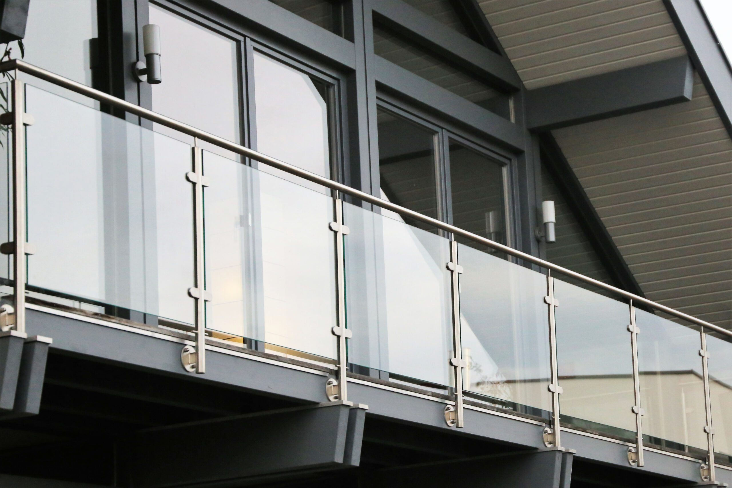 Wire Balustrade Systems  Patio deck designs, Balcony railing